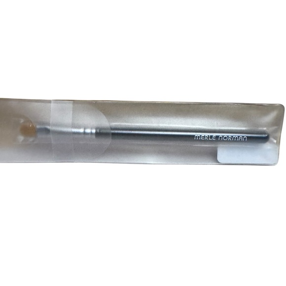 Merle Norman Makeup Artistry Cosmetic Brush Face #6 - Picture 3 of 3